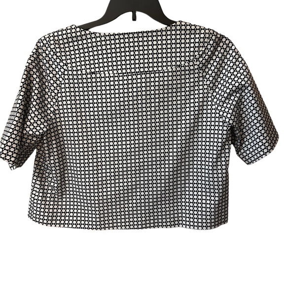 AGB Women’s Short  Black & White Jacket - 3 Buttons Down the Front - Size 12 - Picture 5 of 10